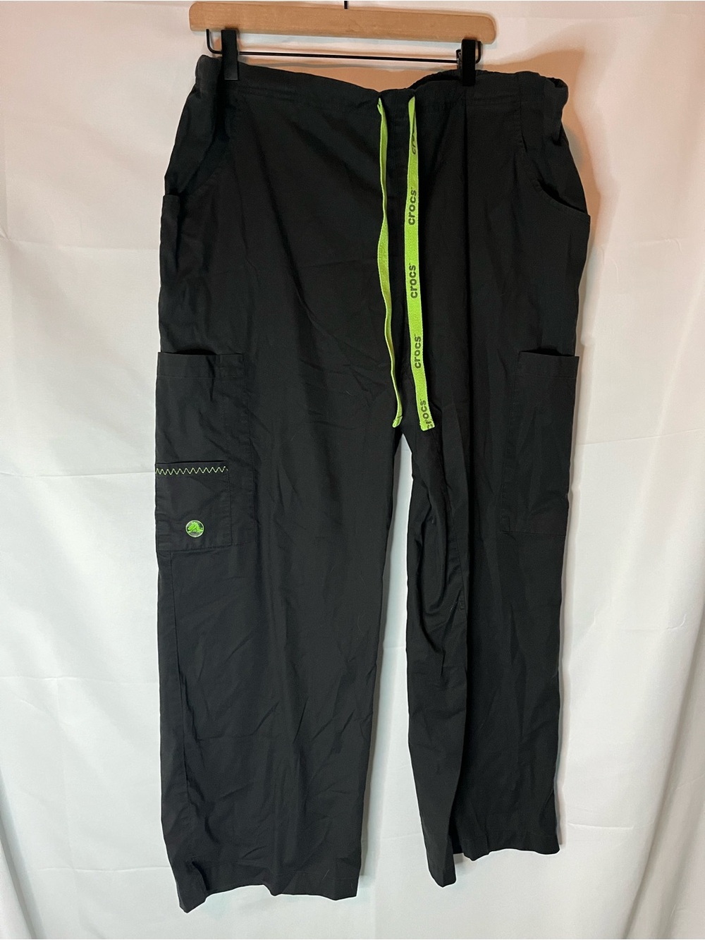 CROCS Black Scrub Pants with Neon Green Drawstring
